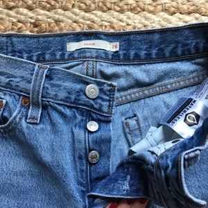 Levi’s wedgie fit jeans